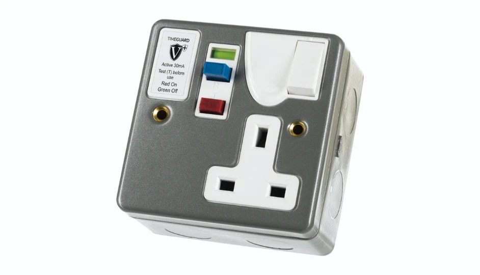 Valiance+® RCD Protected Single Gang Metal Switched Socket – Active ...