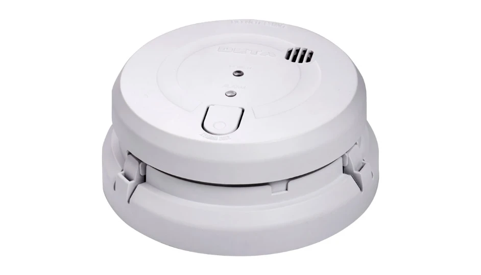 Optical Smoke Alarm 240V with 9V Replaceable Battery Back Up