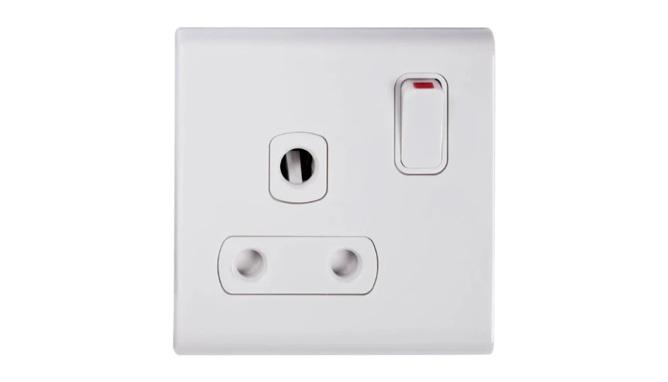 Slimline Screwless 15A Switched Socket DP Round Pin White | DETA Electrical