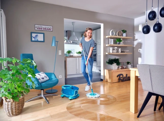 Leifheit Dweilset Clean Twist Disc Mop Ergo met wielen