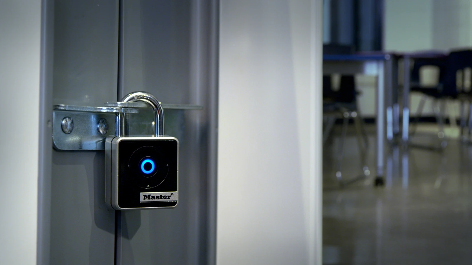 MasterLock Bluetooth Hangslot binnen 47mm IOS/Android