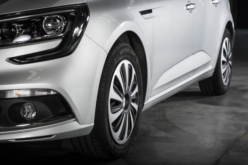 Michelin Wieldoppen 14 inch - zilver/zwart - nvs