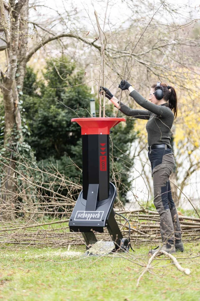 Scheppach Hakselaar BioStar 3000 - 3500W - Geschikt voor takken tot O45mm - 400V