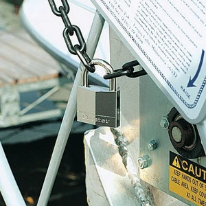 MasterLock Hangslot 40mm vernikkeld koper - beugellengte 22mm