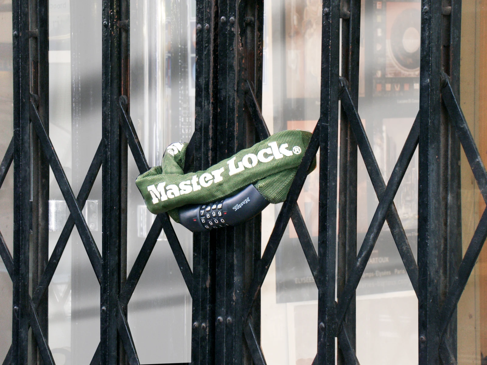 MasterLock Kettingslot staal 1,0m nylon hoes - legergroen