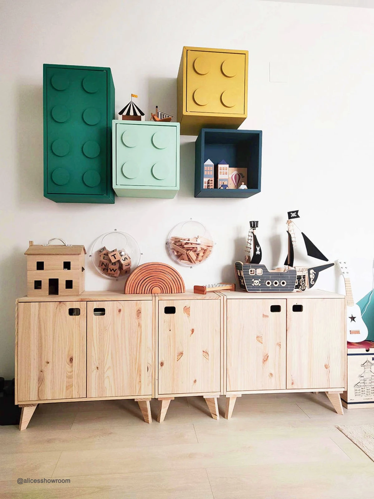 Astigarraga Wandkast met deuren - 71x53cm