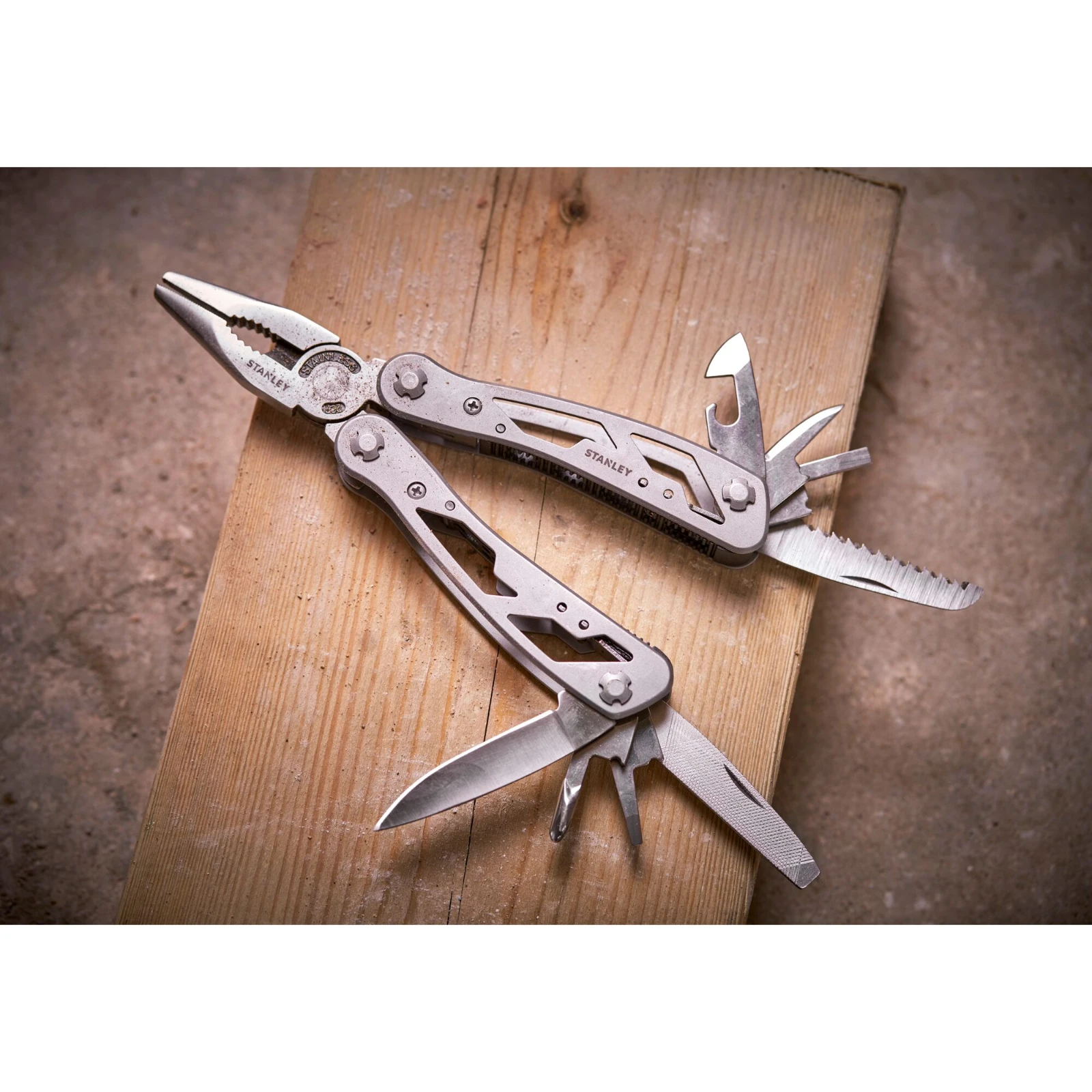 Stanley Multi-tool 12-in-1 RVS 165 mm