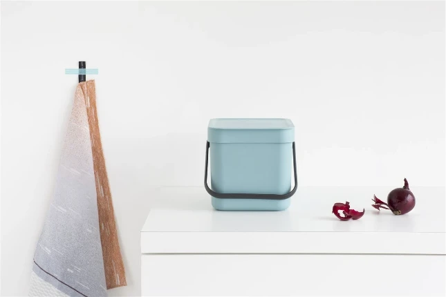 Brabantia Afvalemmer Sort & Go 6L - mint