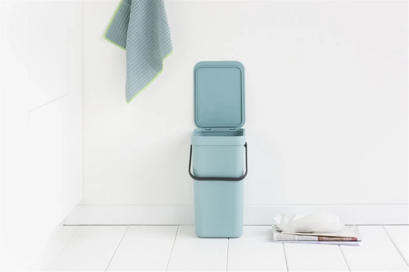 Brabantia Afvalemmer Sort & Go 12L - mint