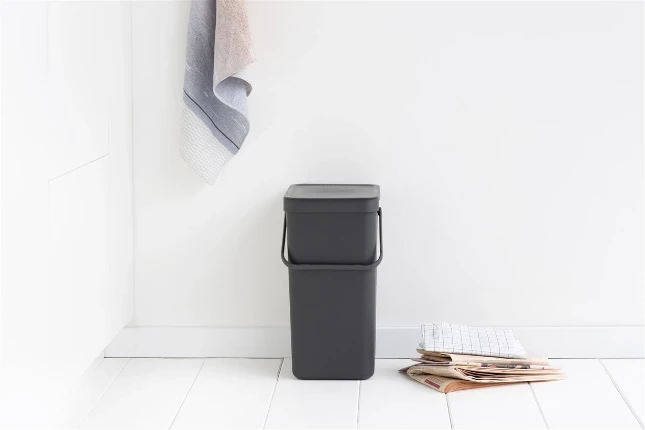 Brabantia Afvalemmer Sort & Go 16L - grijs