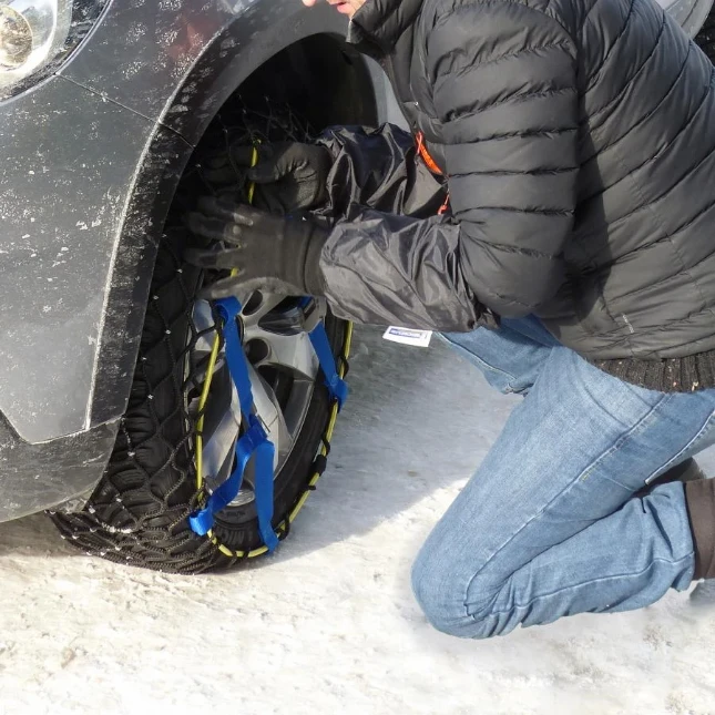 Michelin Handschoenen voor Sneeuwkettingen montage