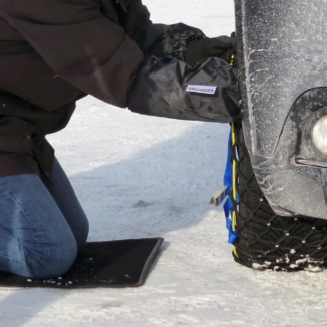 Michelin Handschoenen voor Sneeuwkettingen montage