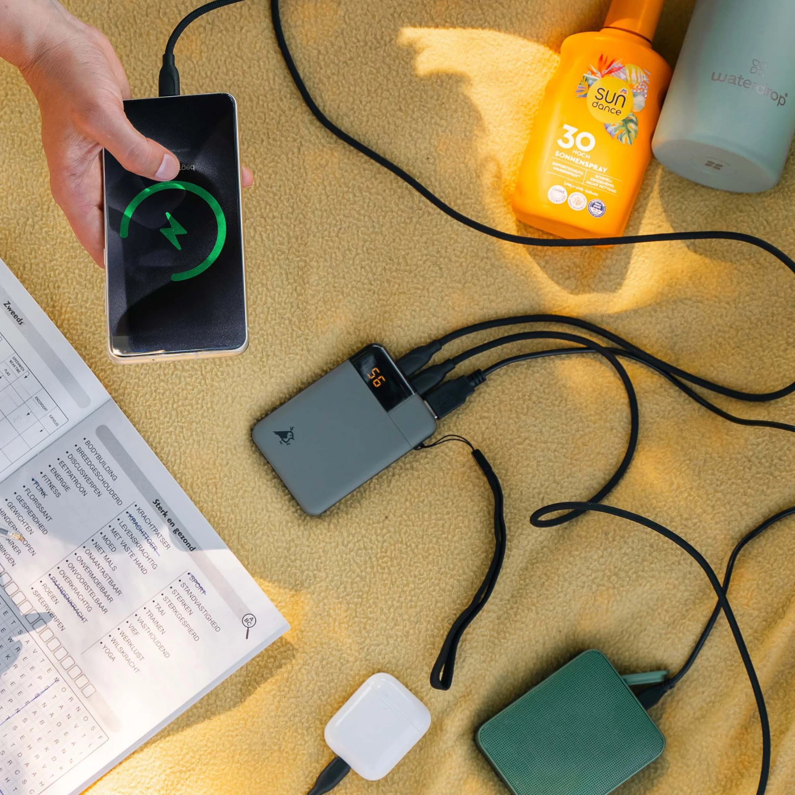 Aqiila Powerbank Powerbird B5 12W 5000mAh groen