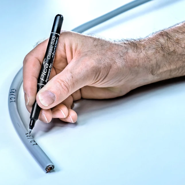 Pica Classic 534/40 Permanent Pen Medium 1.0 mm rood