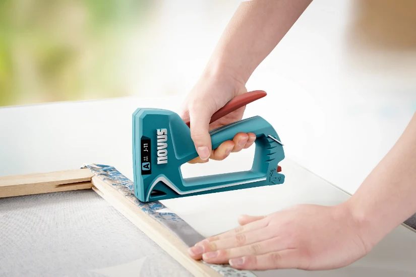Novus Handtacker J-11