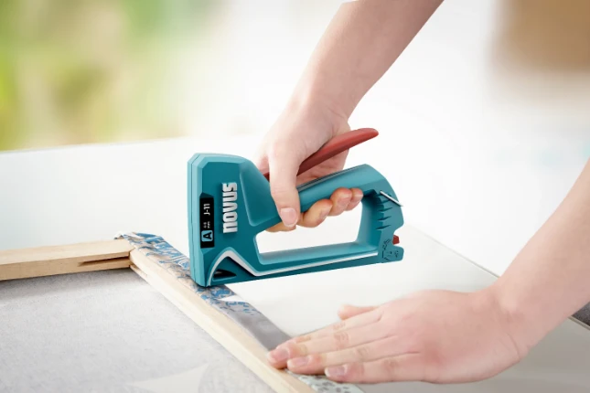 Novus Handtacker J-11