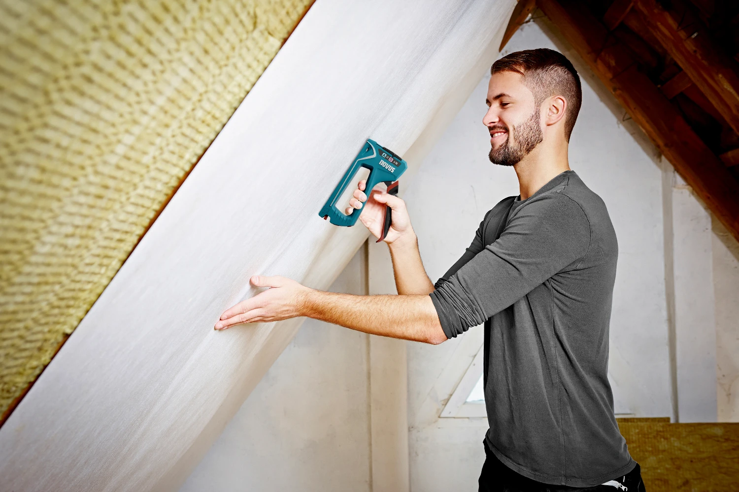 Novus Handtacker J-15