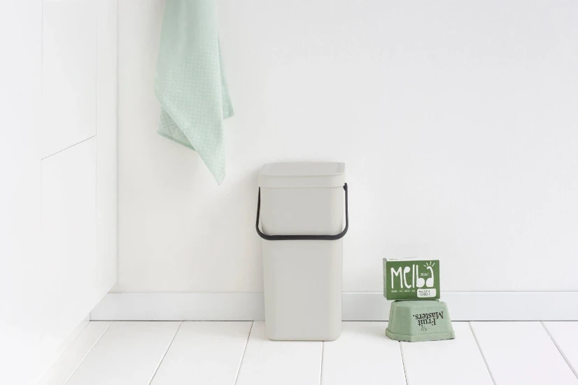 Brabantia Afvalemmer Sort & Go 16L - lichtgrijs