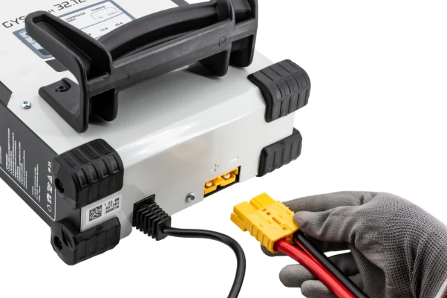 GYS Acculader GYSFLASH 32-12 PL 12V