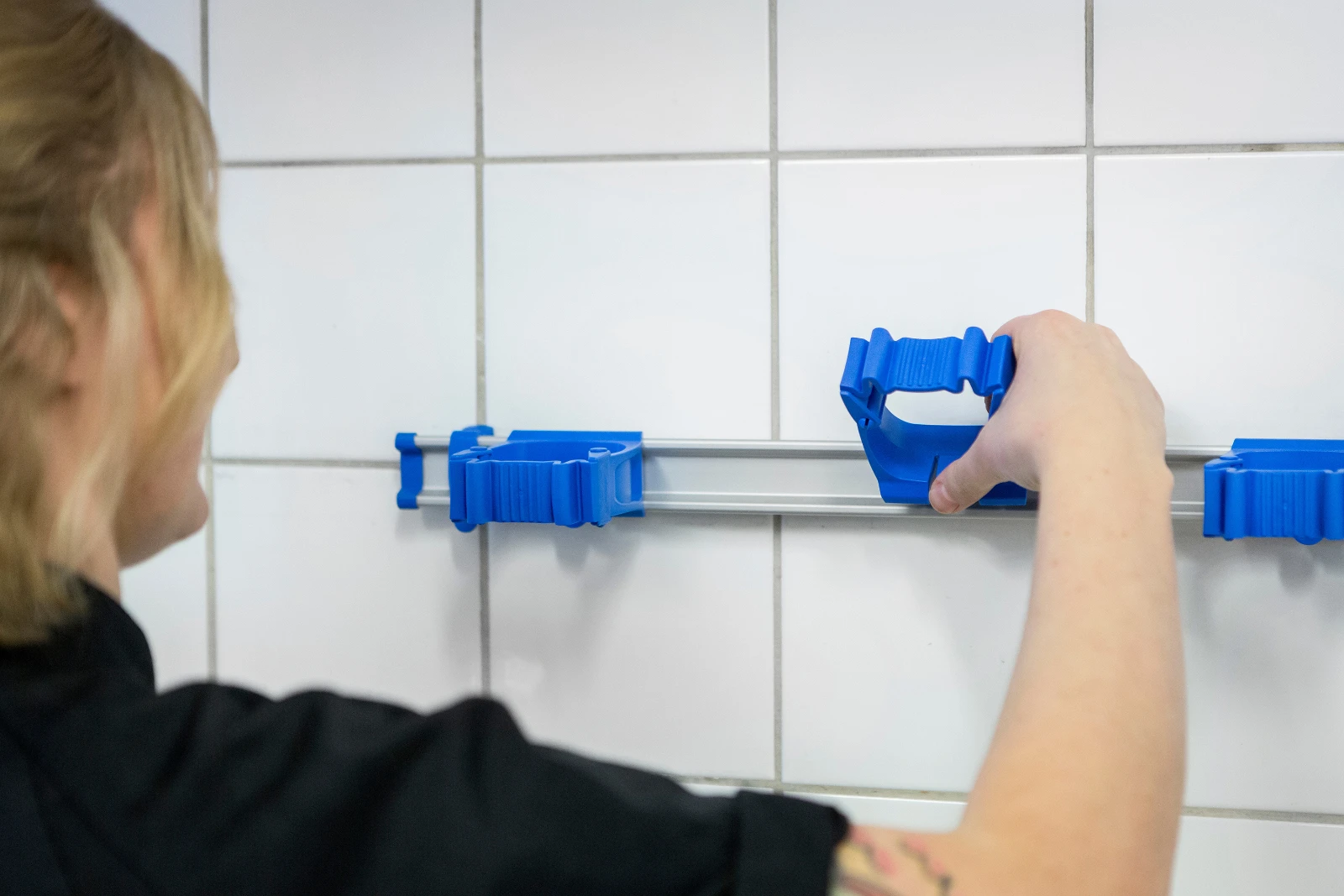 Toolflex One Aluminium Rail Blauw 540 mm - met 3 houders