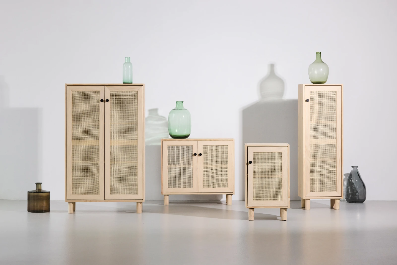 Astigarraga Kast rotan  verticaal - 1 deur