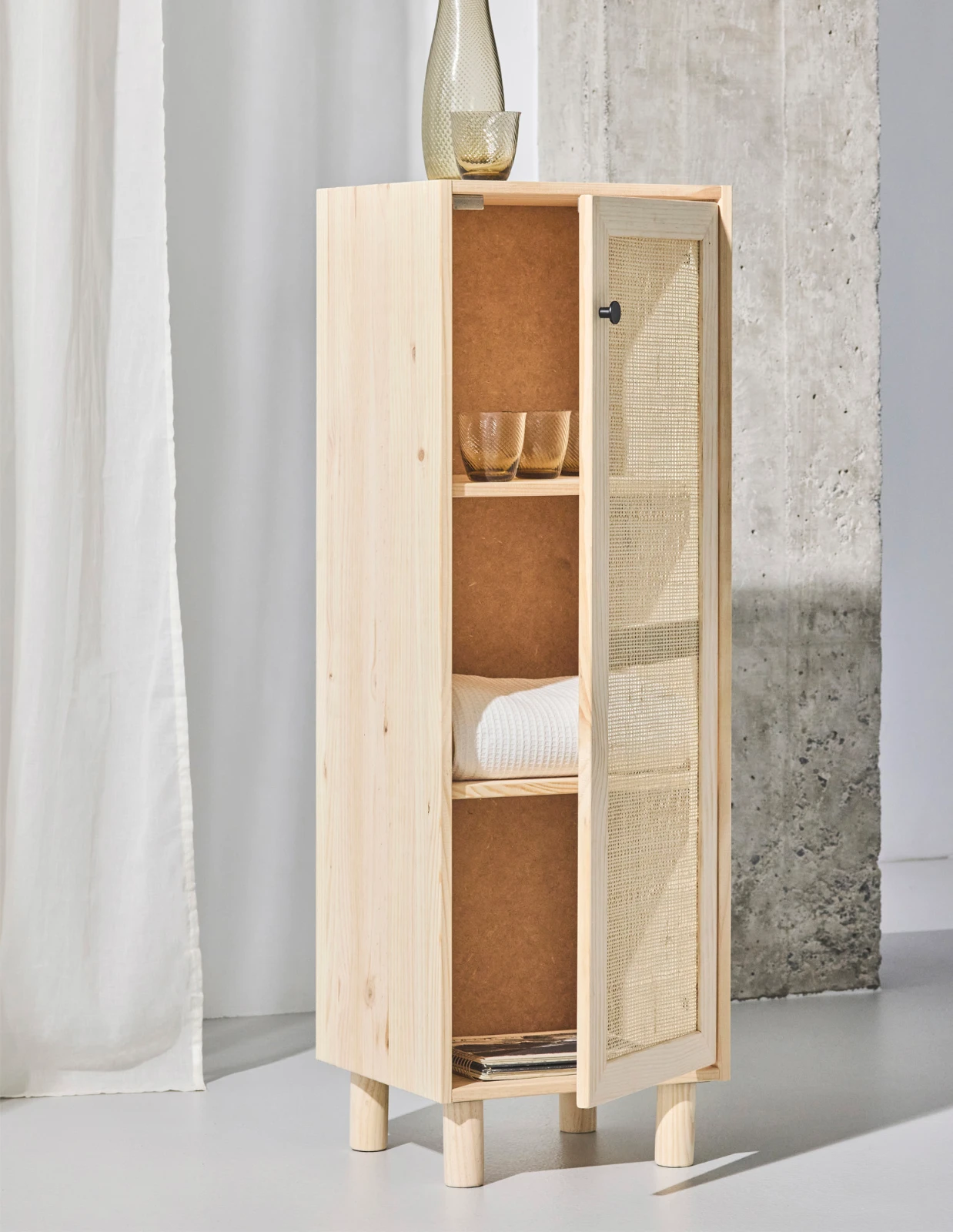 Astigarraga Kast rotan  verticaal - 1 deur