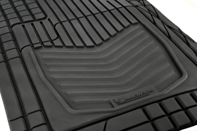 Michelin Wieldoppen 16 inch - zilv/zwa - 4 stuks