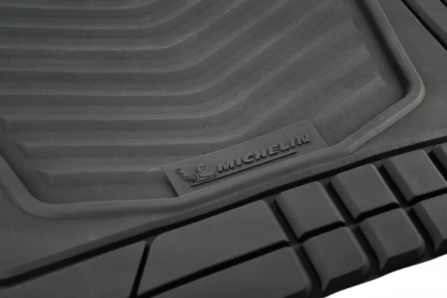 Michelin Wieldoppen 16 inch - zilv/zwa - 4 stuks