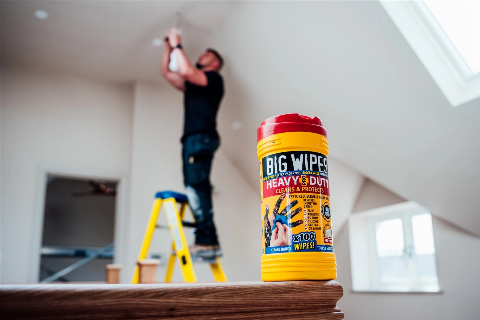 Big Wipes - 
Heavy Duty - Tube met 100 industriële doekjes