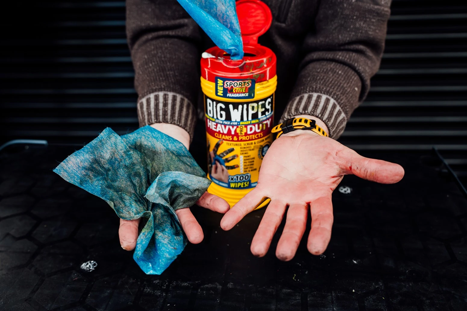 Big Wipes - 
Heavy Duty - Tube met 100 industriële doekjes