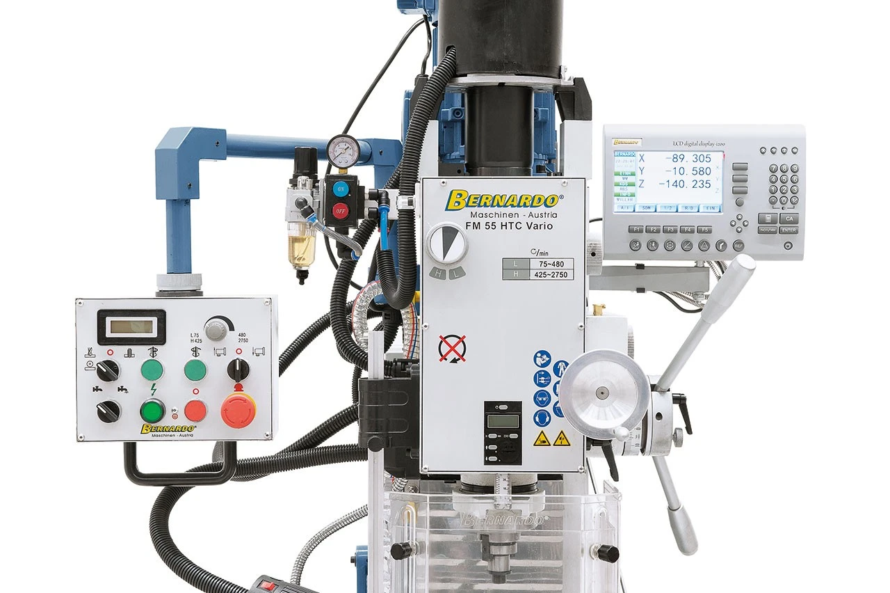 Bernardo Boor- & Freesmachine FM 55 HTC Vario met 3-assige digitale uitlezing