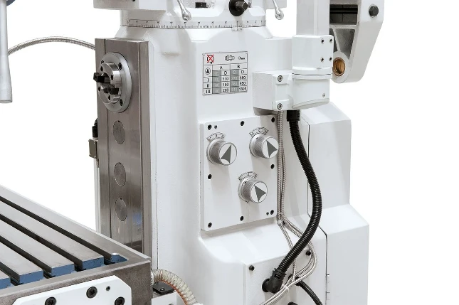Bernardo Universele Freesmachine UWF 90 + WKL