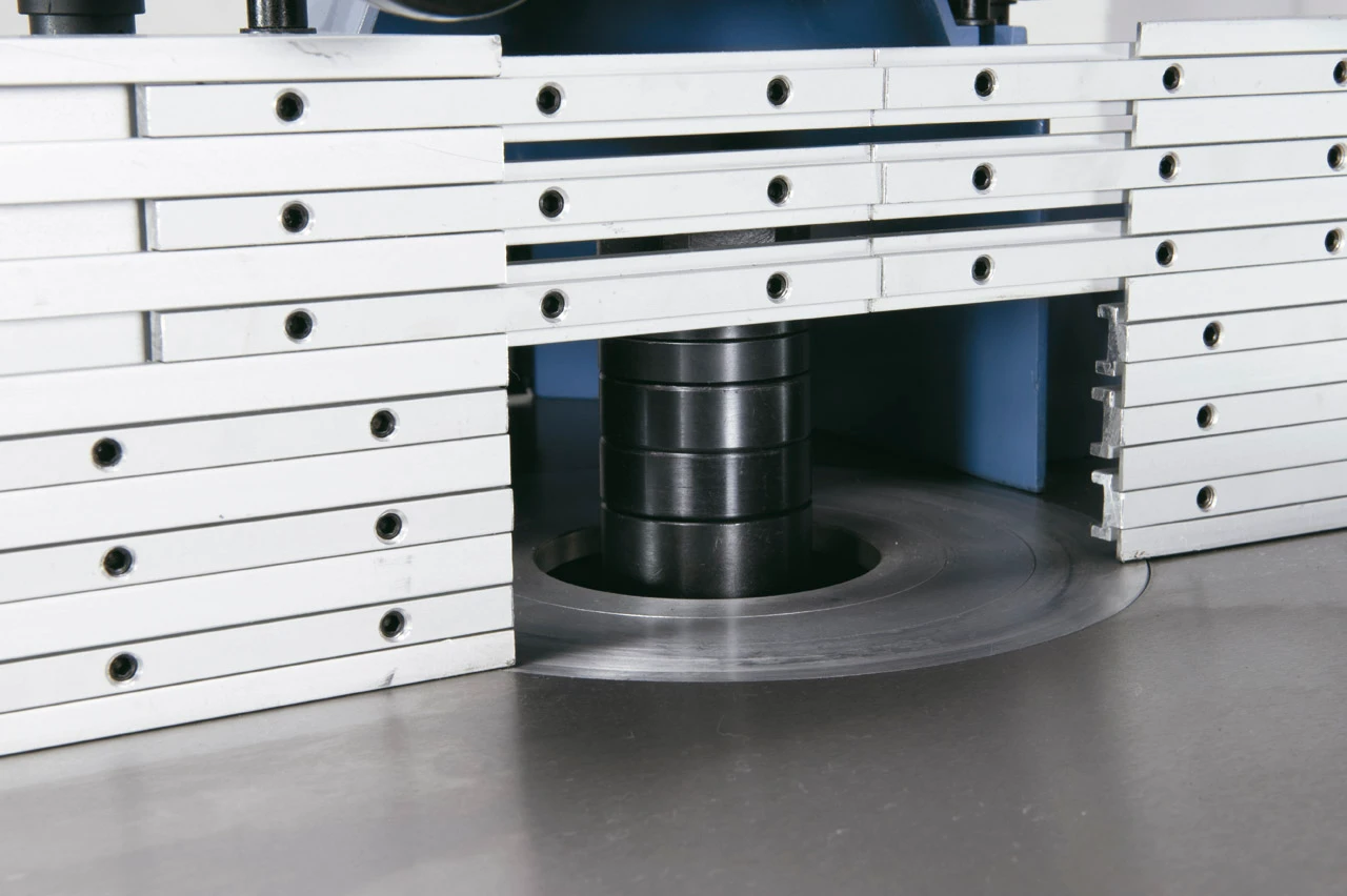 Bernardo Tafelfreesmachine T 650 230V