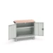 bott Verso mobiele kast 1050x600x980mm 1 legbord 2 deuren MPX top RAL 7035