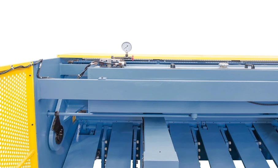 Bernardo Ciseaux à arasage HST 3200x8 hydraulique