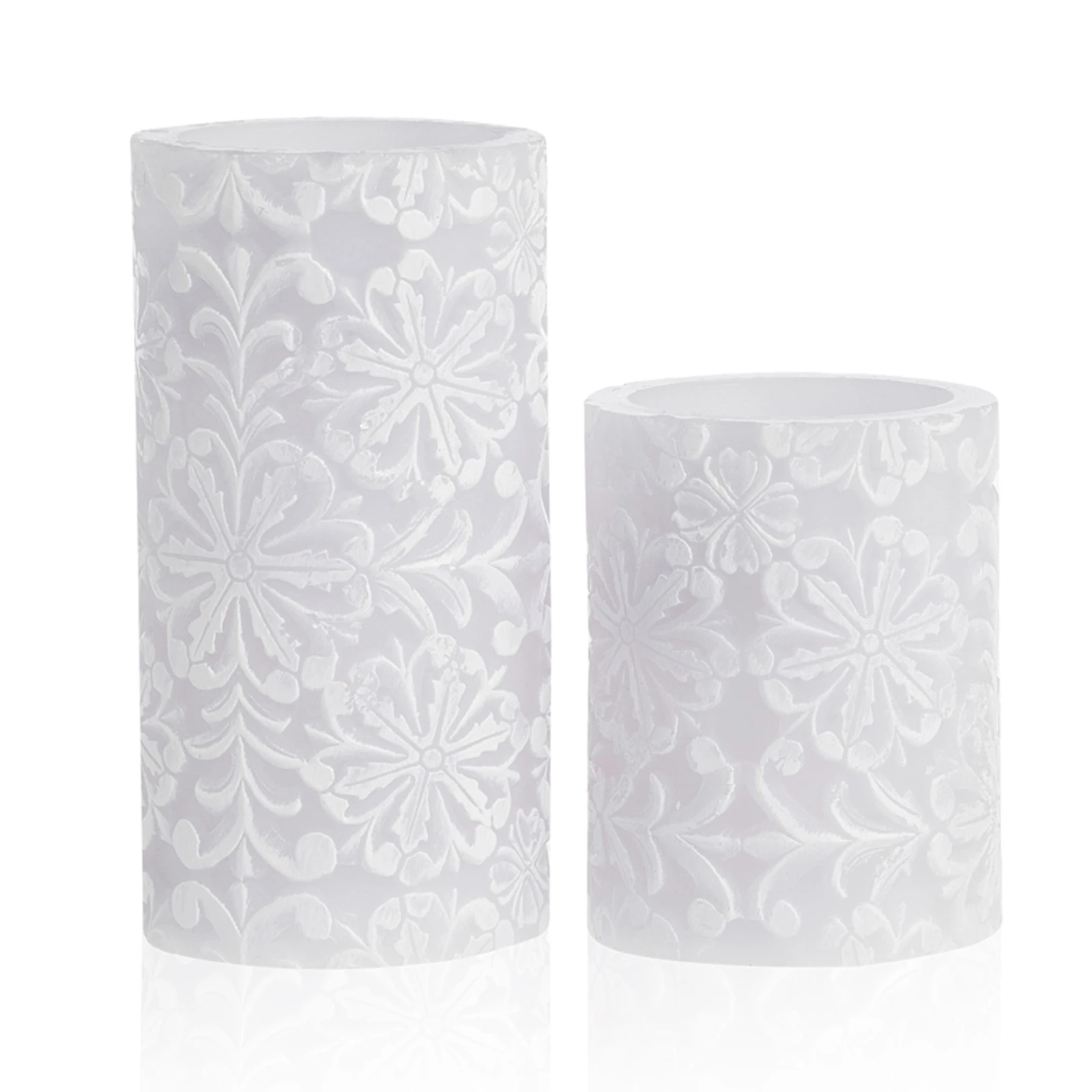 Pauleen Little Lilac Candle purple ornament.