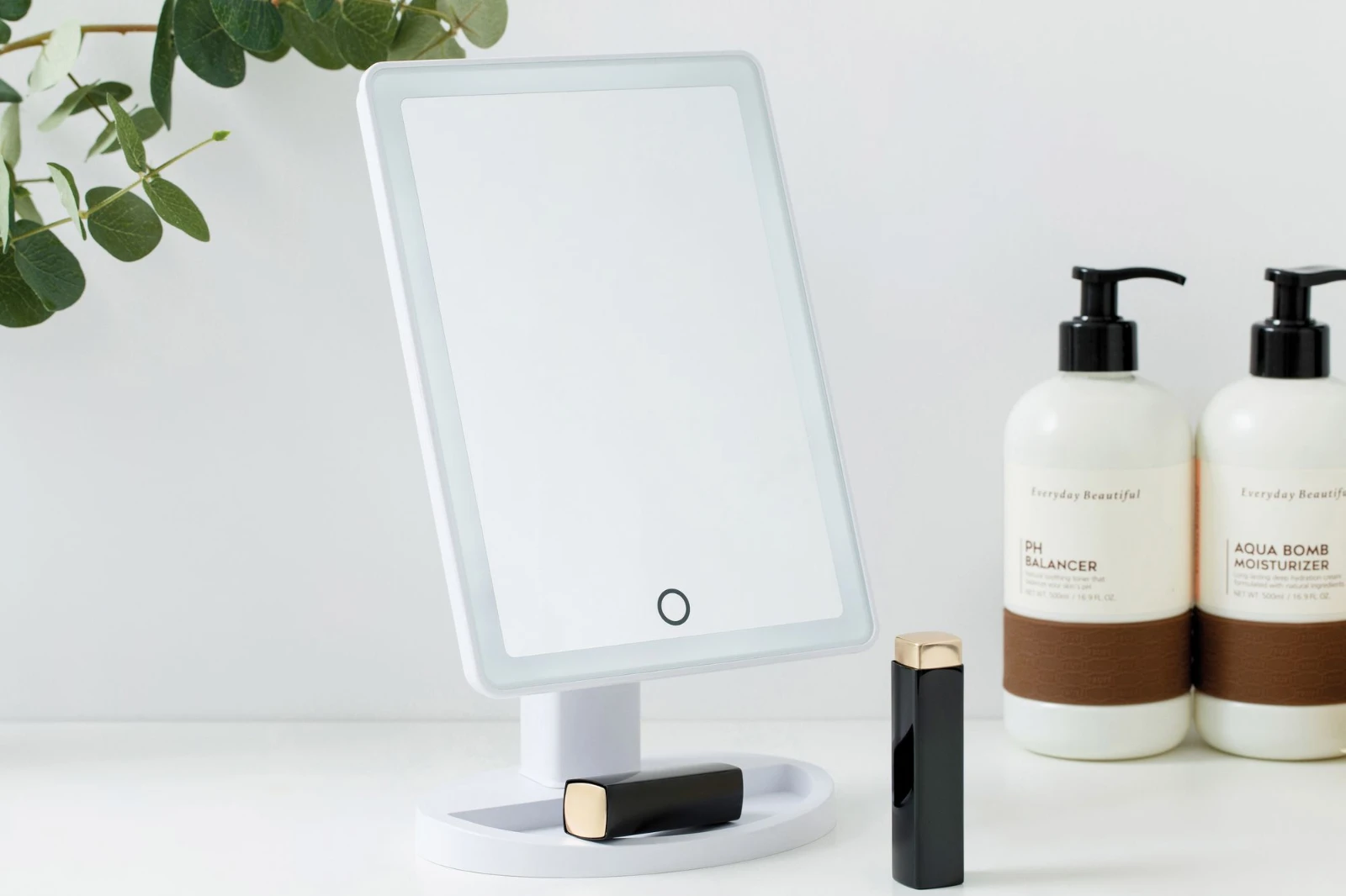 Pauleen Spiegellamp USB white matt plastic.