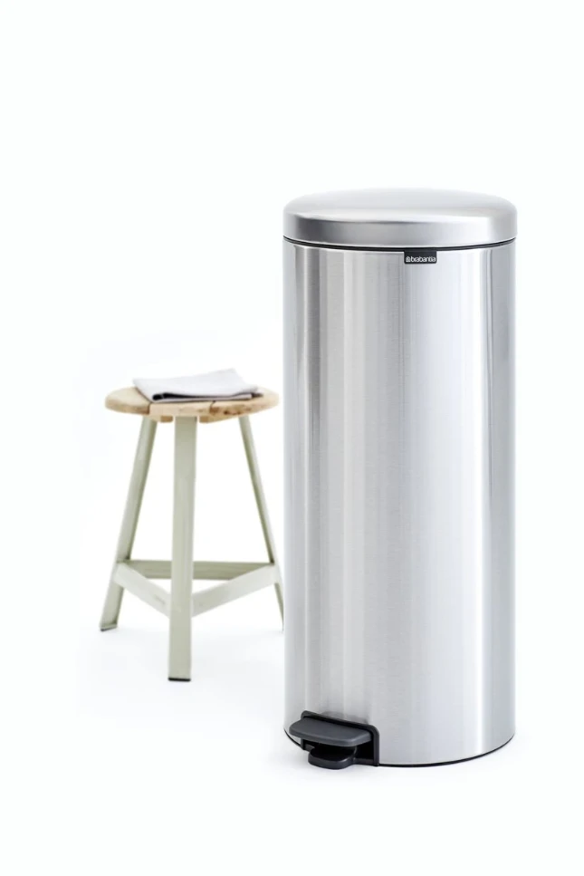 Brabantia Pedaalemmer Newicon 30L - matt steel (Fingerprint Proof))