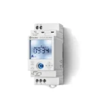 Digitale schakelklok voor paneelbouw Finder 12.A1.8.230.0000