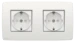 Wandcontactdoos Switches & Sockets Niko Samengesteld tweevoudige voorbedraad tweepolig inbouwstopcontact 16 A~ 250 V (sokkel, centraalplaat en afwerkingsset), met randaarde, beschermingsafsluiters en tweevoudige afdekplaat. De stopcontacten bevatten conta