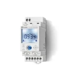 Digitale schakelklok voor paneelbouw Finder 12.A2.8.230.0000