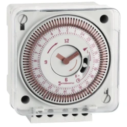 Intermatic Analoge schakelklok voor paneelbouw TCC 111